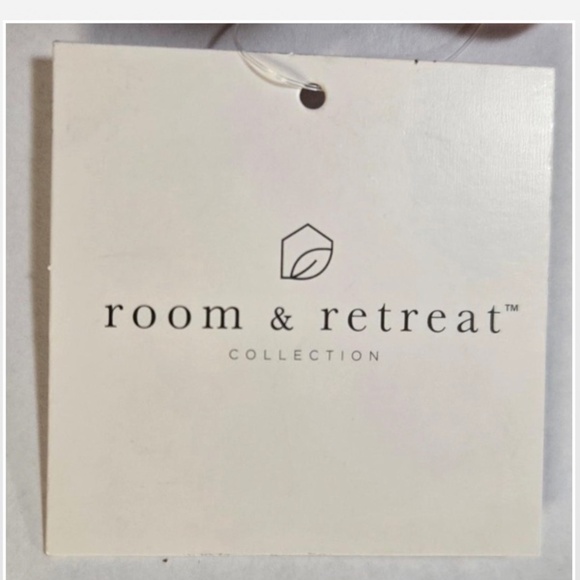 New Room & Retreat Word Art Hello Home Sign Black & White Décor Sitter Wood NWT - Picture 11 of 12